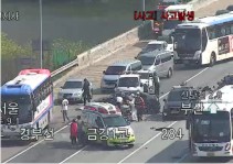 ���� ���ӵ��� ������ ���忡�� ������ ���� �ҹ��