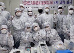 ������ �ݵ�ü���̷� �ڵ��� ���� ���� �����뿡 140�� ����