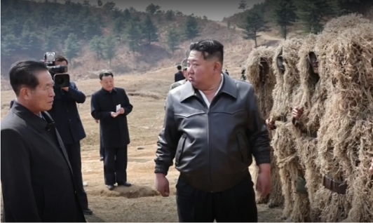 �� Ư���δ� ���渮��Ʈ�� ���� �Ʒ�, ����� ���α� �������� ����